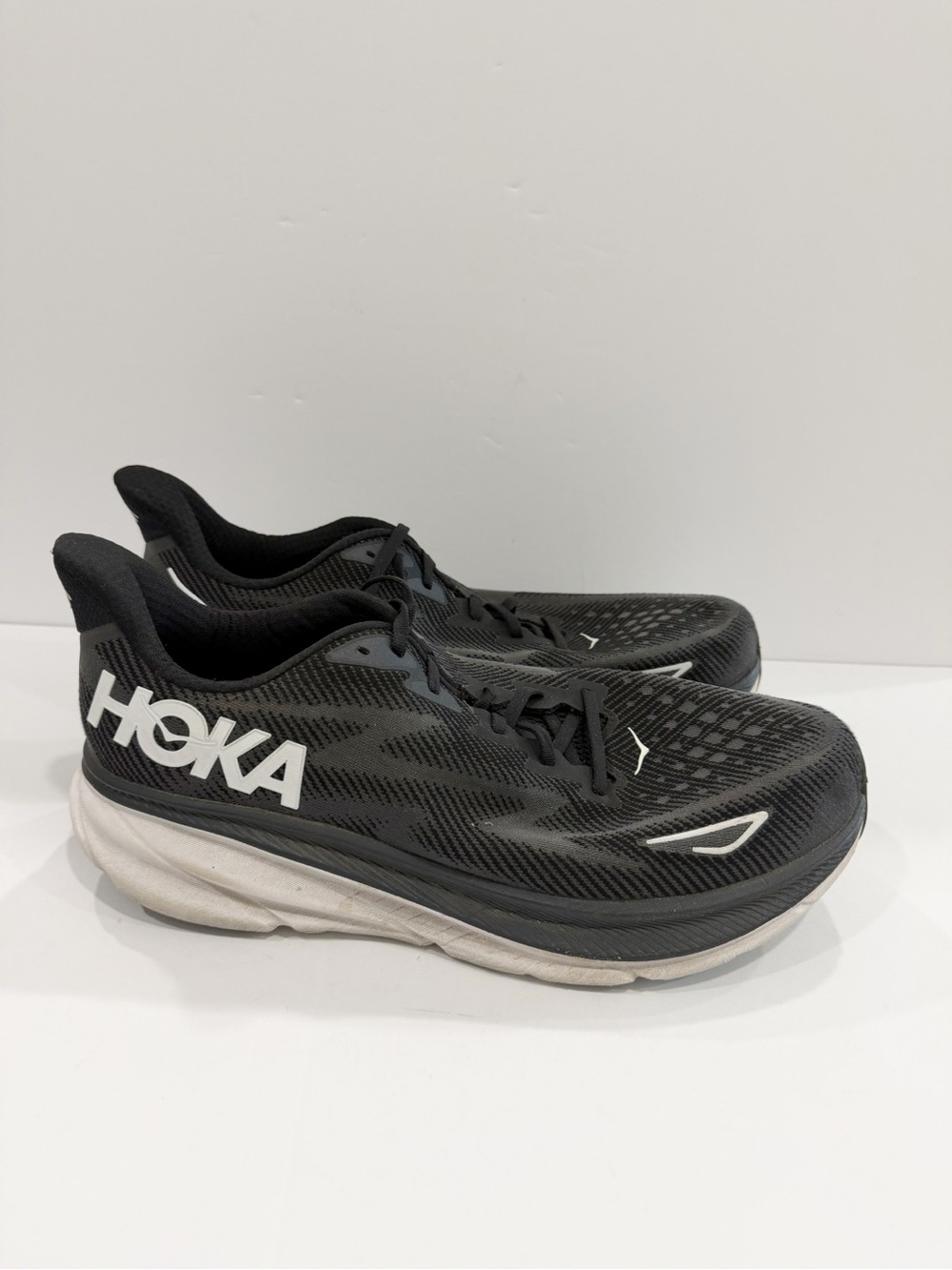Hoka One One Wide Width Clifton 9 Men’s Shoes - Picture 2 of 11